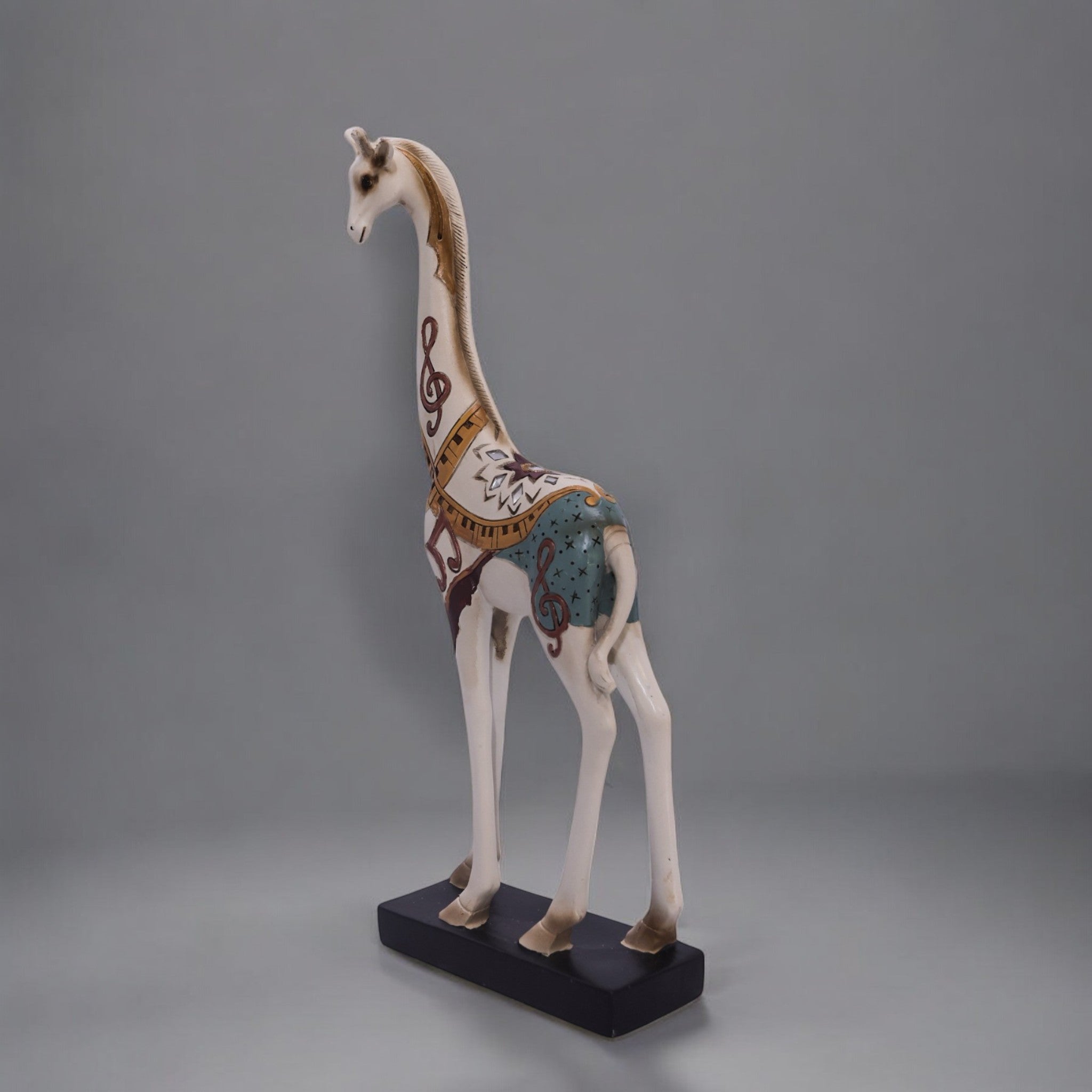 Elegant Gold-Accented Giraffe Sculpture | Modern Safari Decor | 40cm White Resin Art