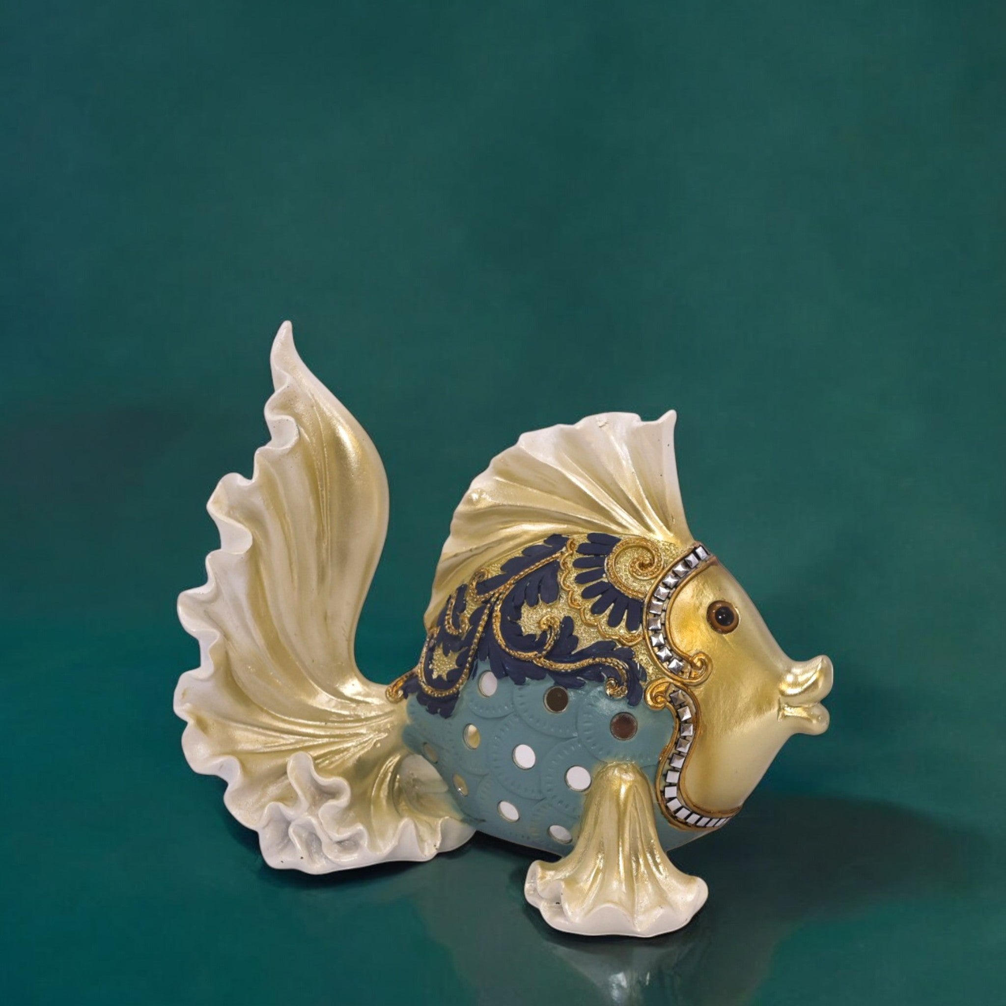Elegant White Fish Sculpture with Blue Accents | Victorian Style Art Statue | 22cm Premium Home Decor - Divine Dekor