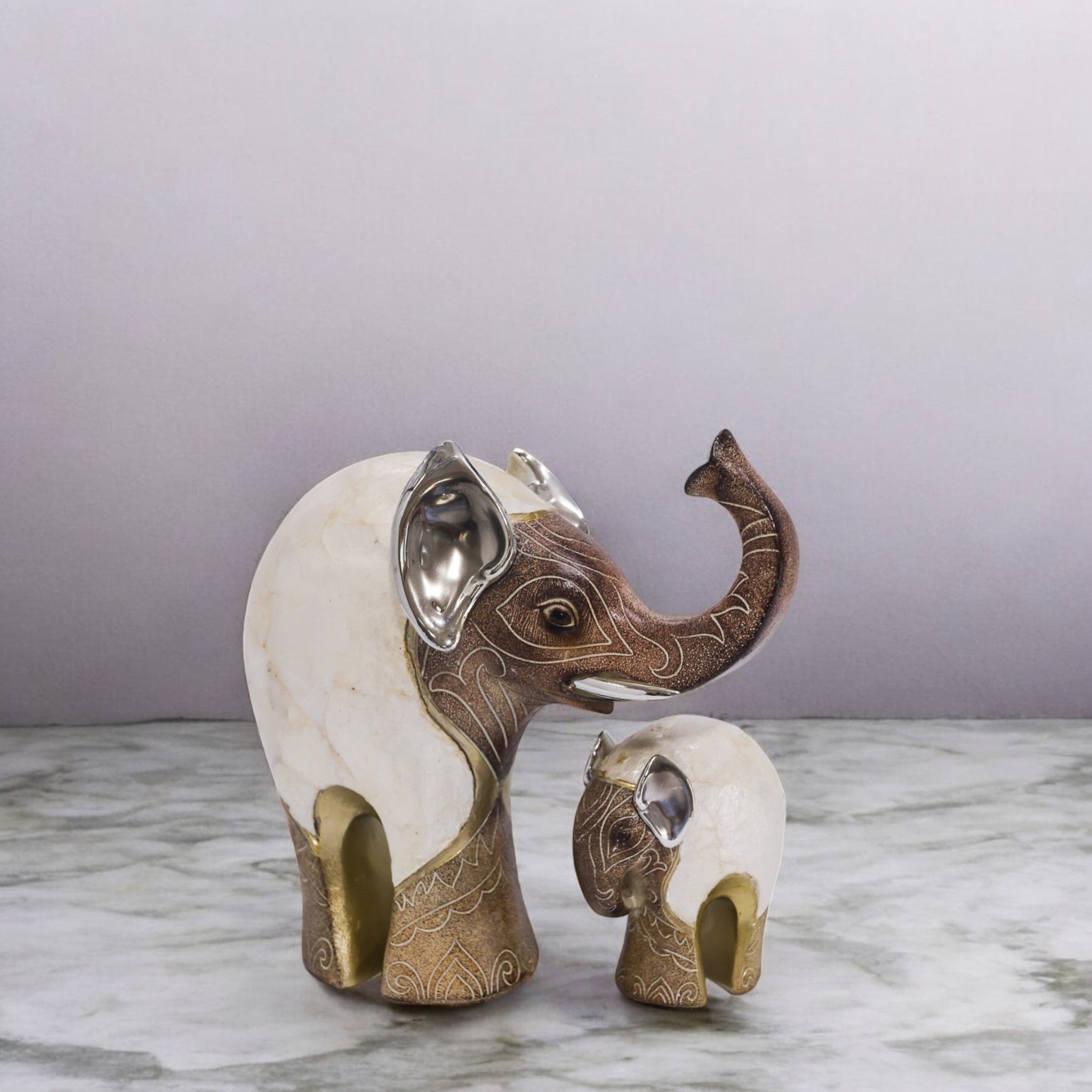 Divine Dekor Mother Child Elephant Set - White & Gold Family Decor Duo