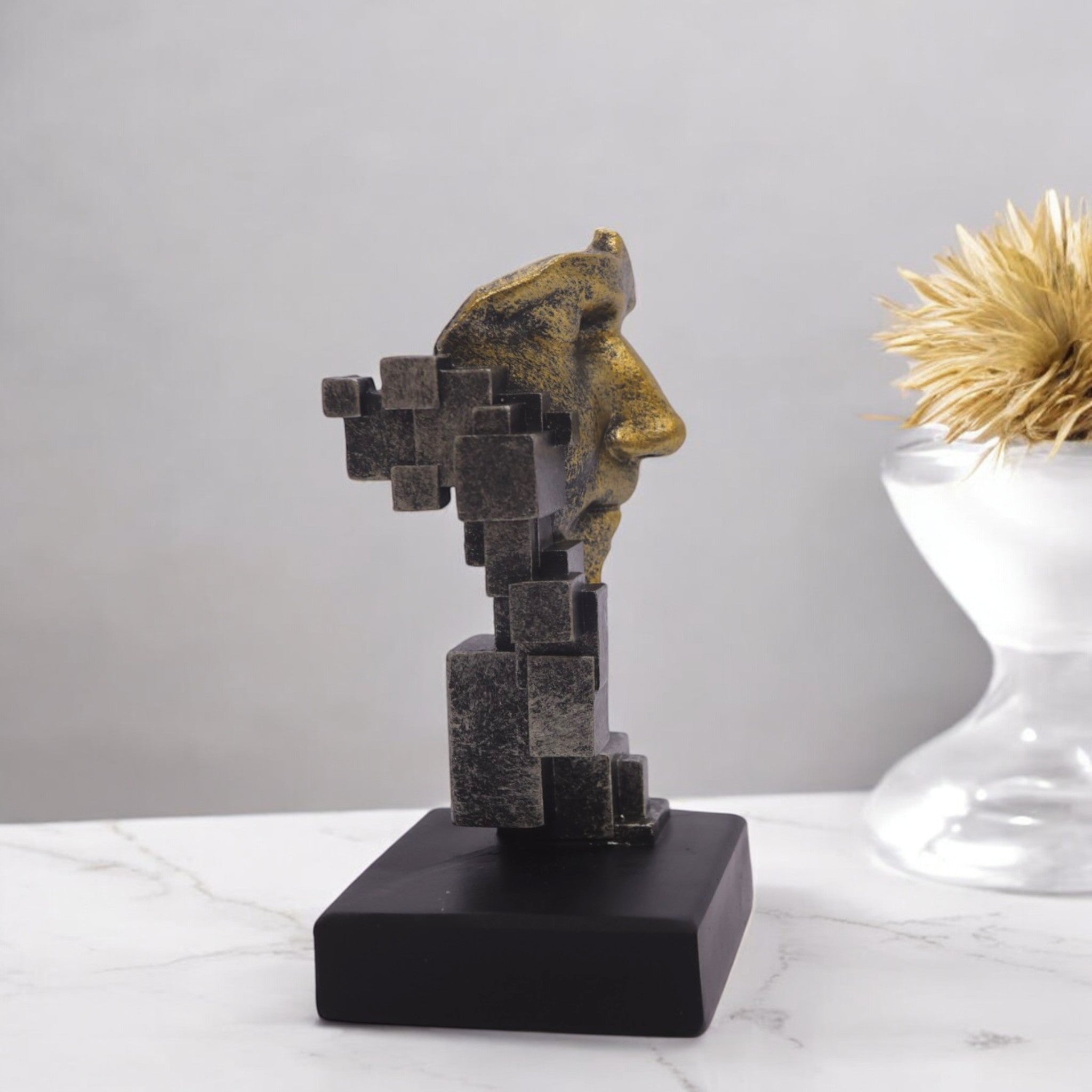 Modern Geometric Head | Contemporary Gold Art | Divine Dekor