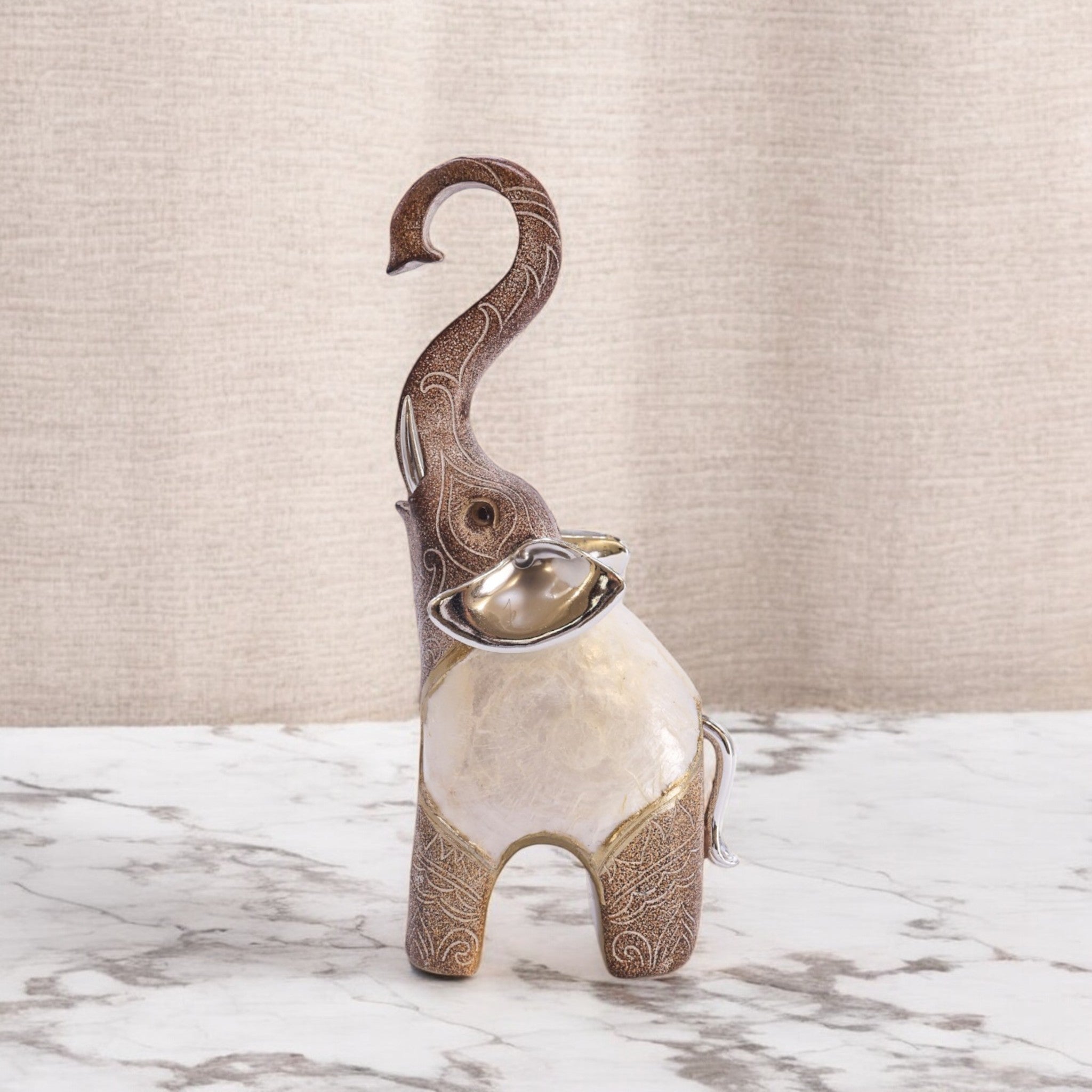 Divine Dekor Love Elephants - Twin Heart Trunk Romantic Decor Set