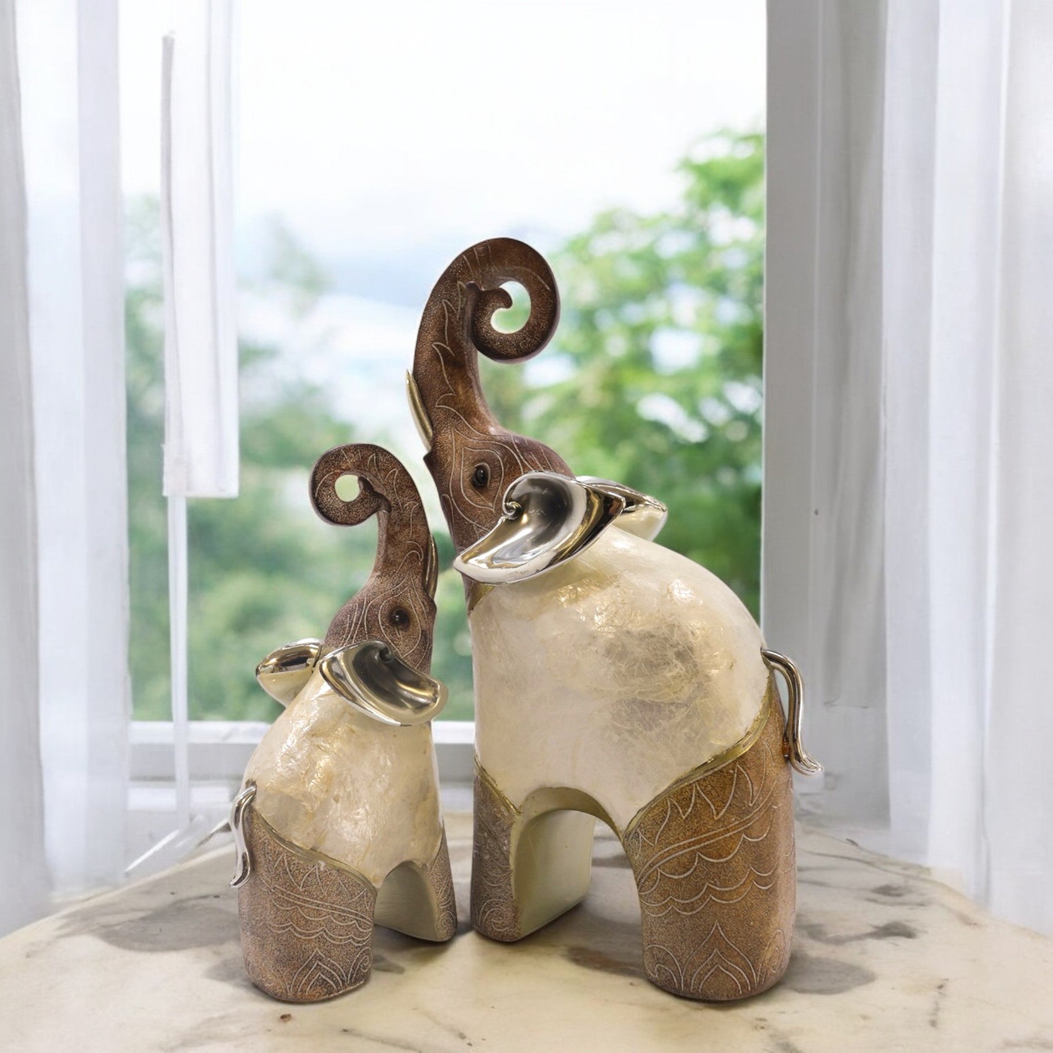 Divine Dekor Mother & Baby Elephant Set - Rustic White Home Decor Duo