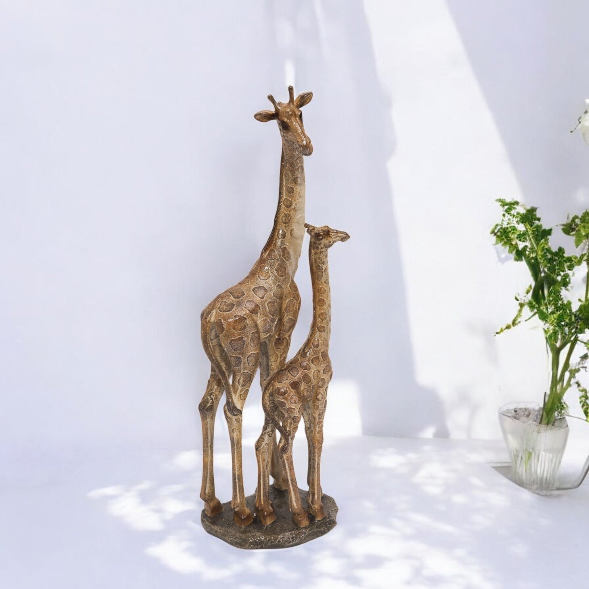"Golden Giraffe Family Sculpture | Mother & Baby Safari Art Statue | 45cm Luxury Home Decor Figurine - Divine Dekor