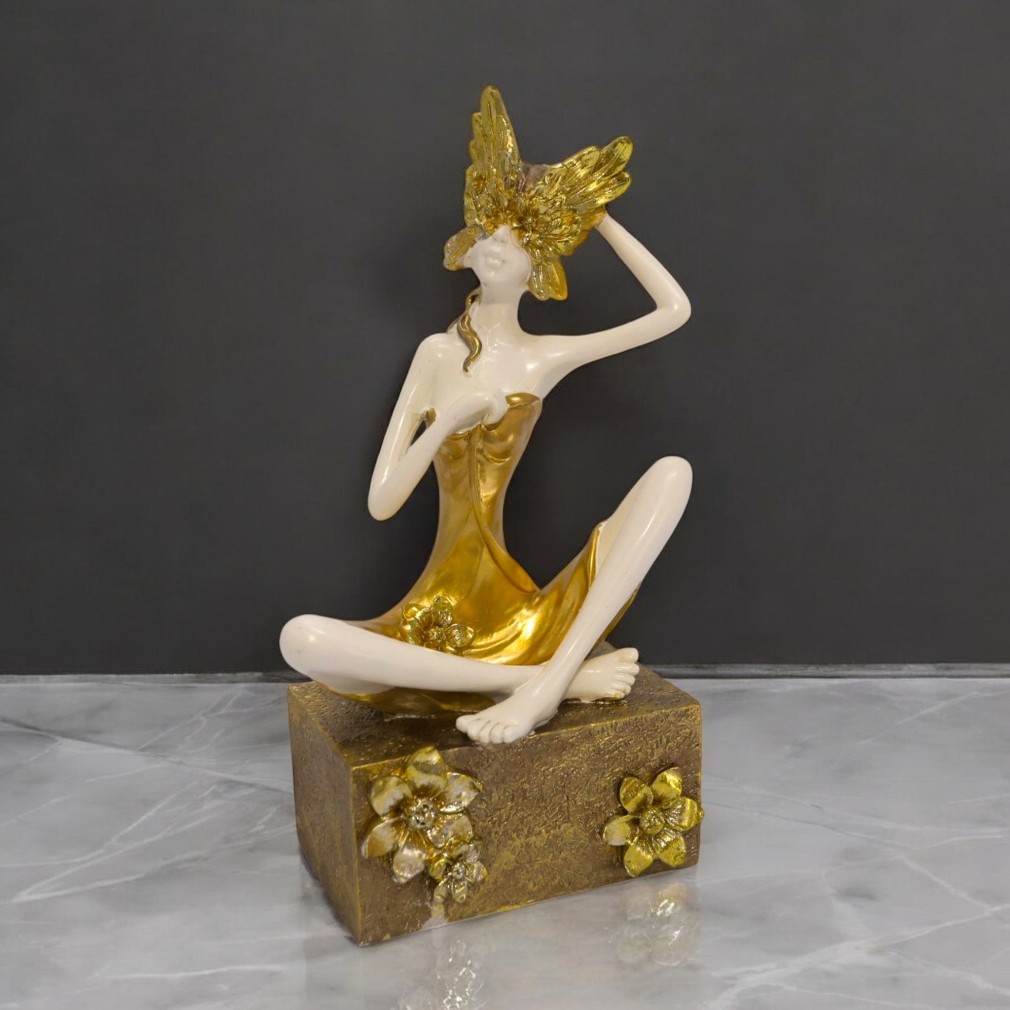 Divine Décor’s Elegant Ballet Dancer Sculpture 28cm | White & Gold Performance Art Statue | Luxury Dance Decor | Divine Dekor