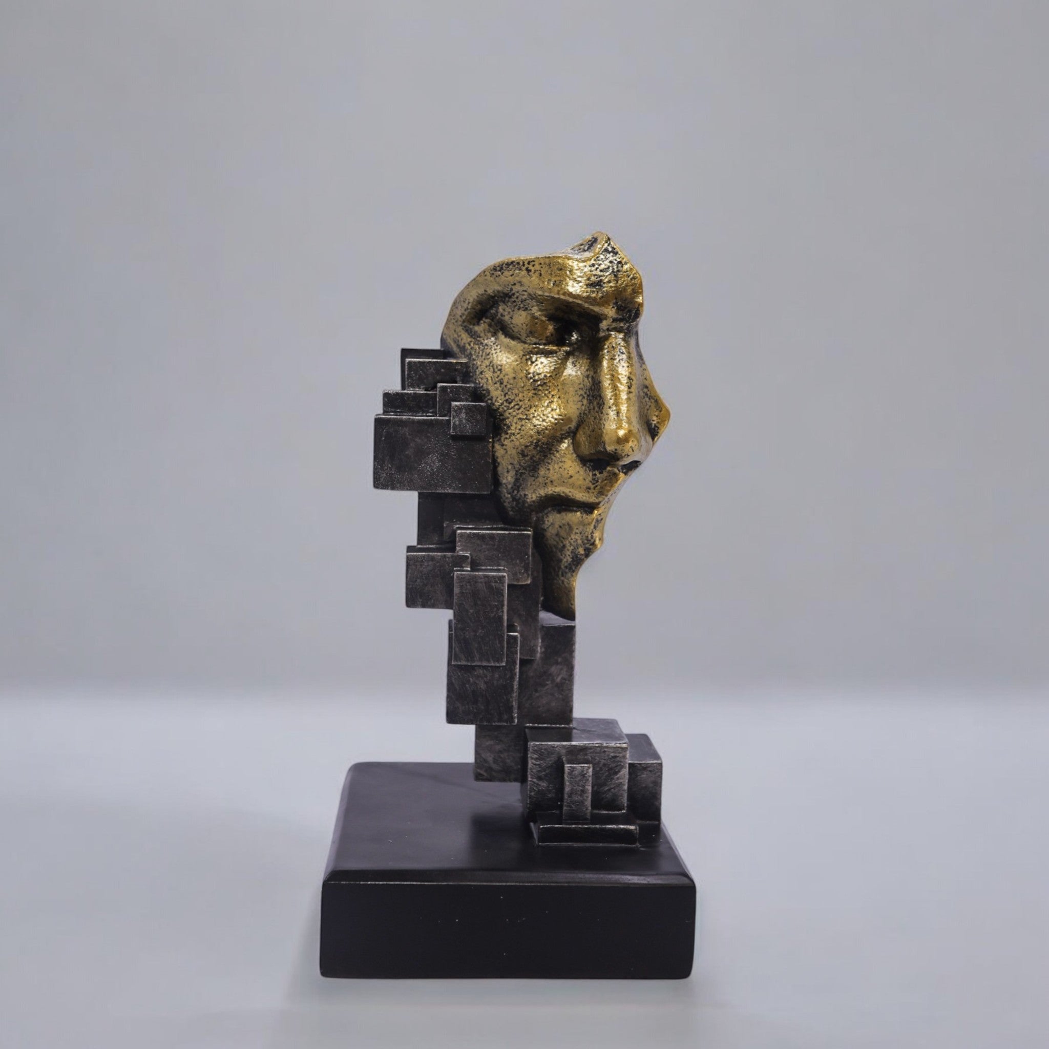 Modern Geometric Face | Contemporary Gold Art | Divine Dekor