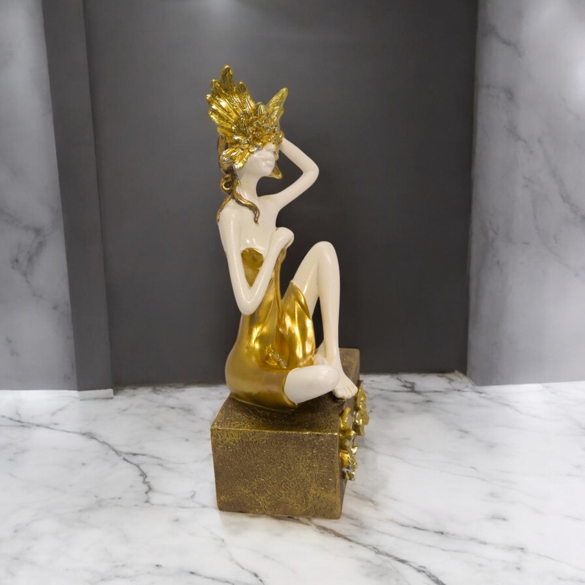 Divine Décor’s Elegant Ballet Dancer Sculpture 28cm | White & Gold Performance Art Statue | Luxury Dance Decor | Divine Dekor