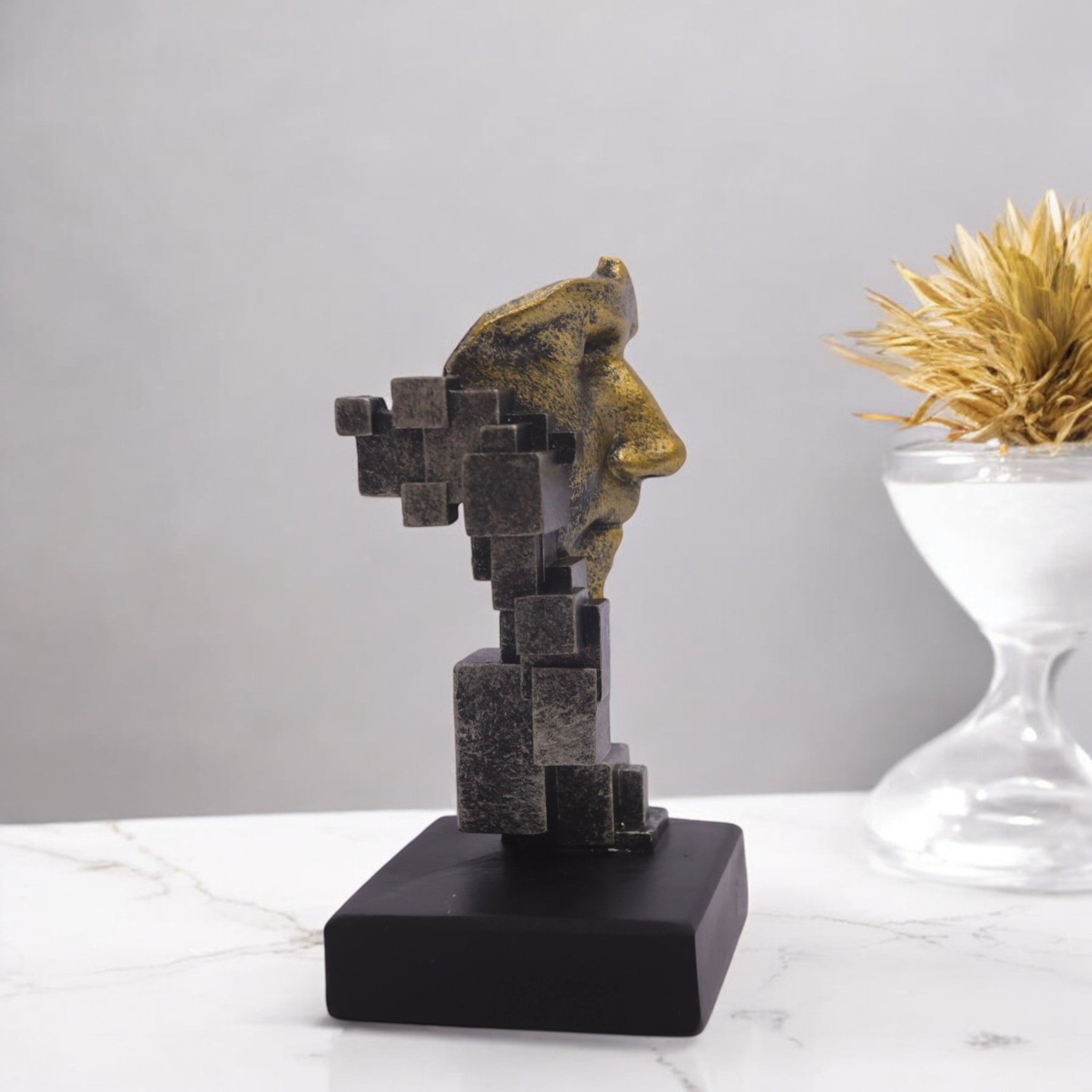 Modern Geometric Head | Contemporary Gold Art | Divine Dekor