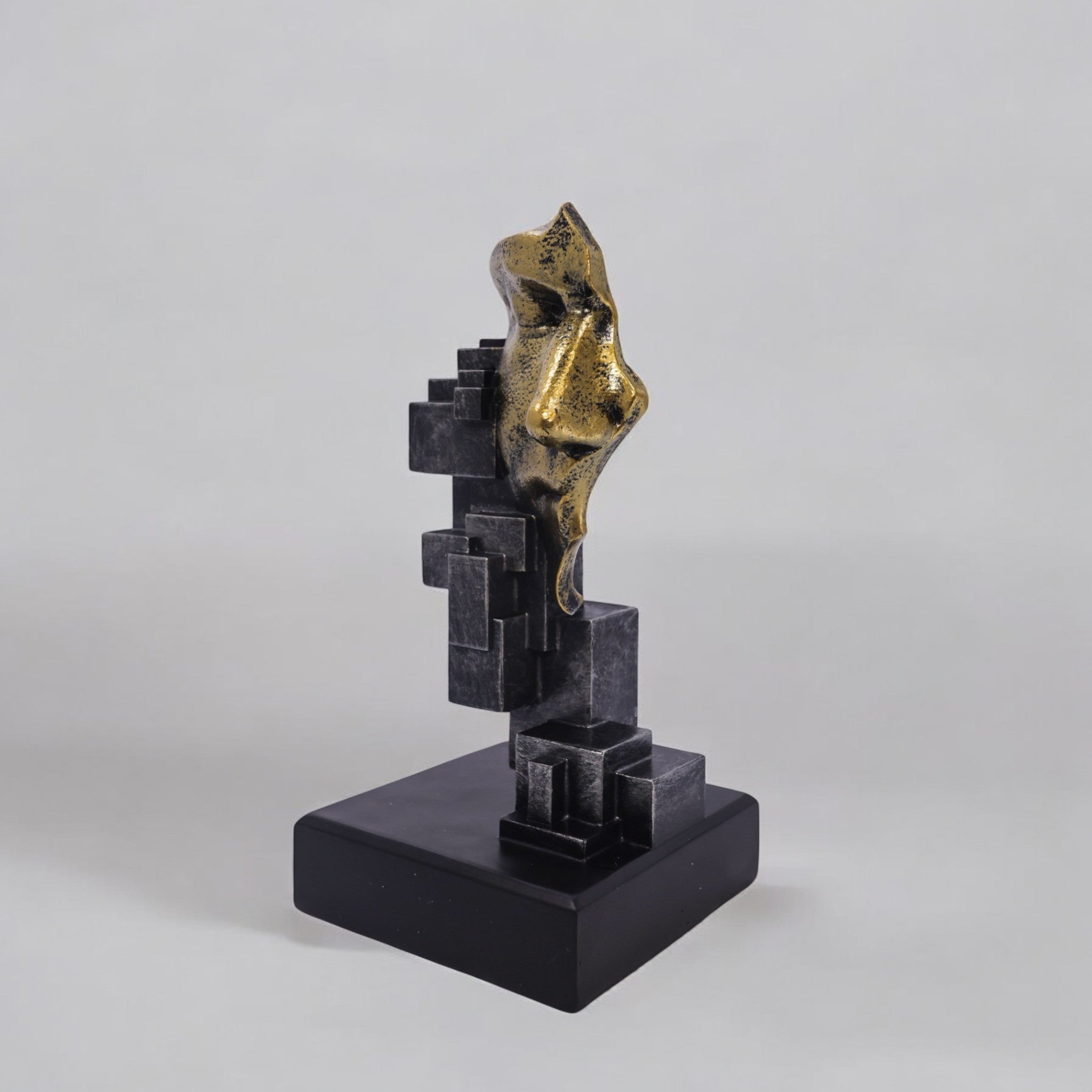 Modern Geometric Face | Contemporary Gold Art | Divine Dekor