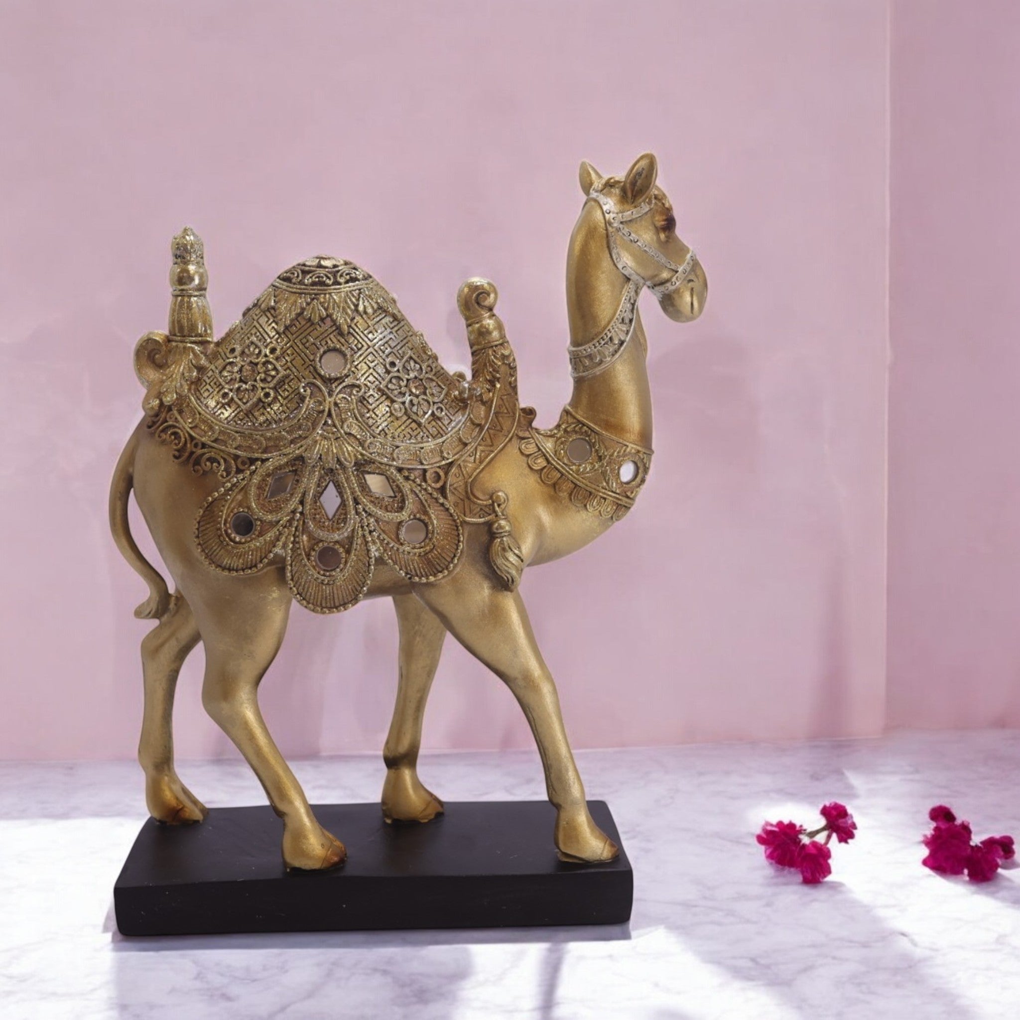 Divine Dekor Golden Camel Statue - Large Luxury Resin Desert Art Decor