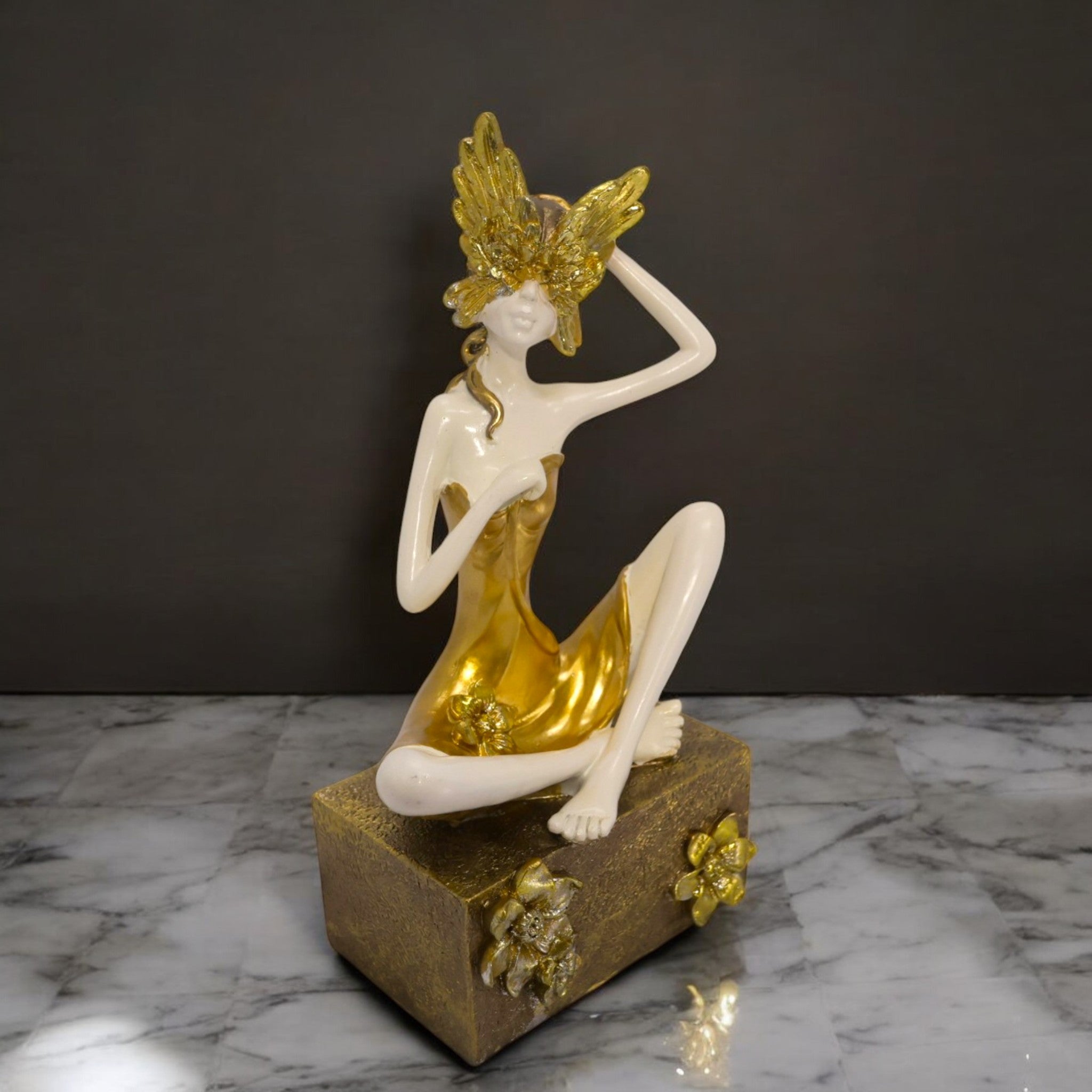 Divine Décor’s Elegant Ballet Dancer Sculpture 28cm | White & Gold Performance Art Statue | Luxury Dance Decor | Divine Dekor