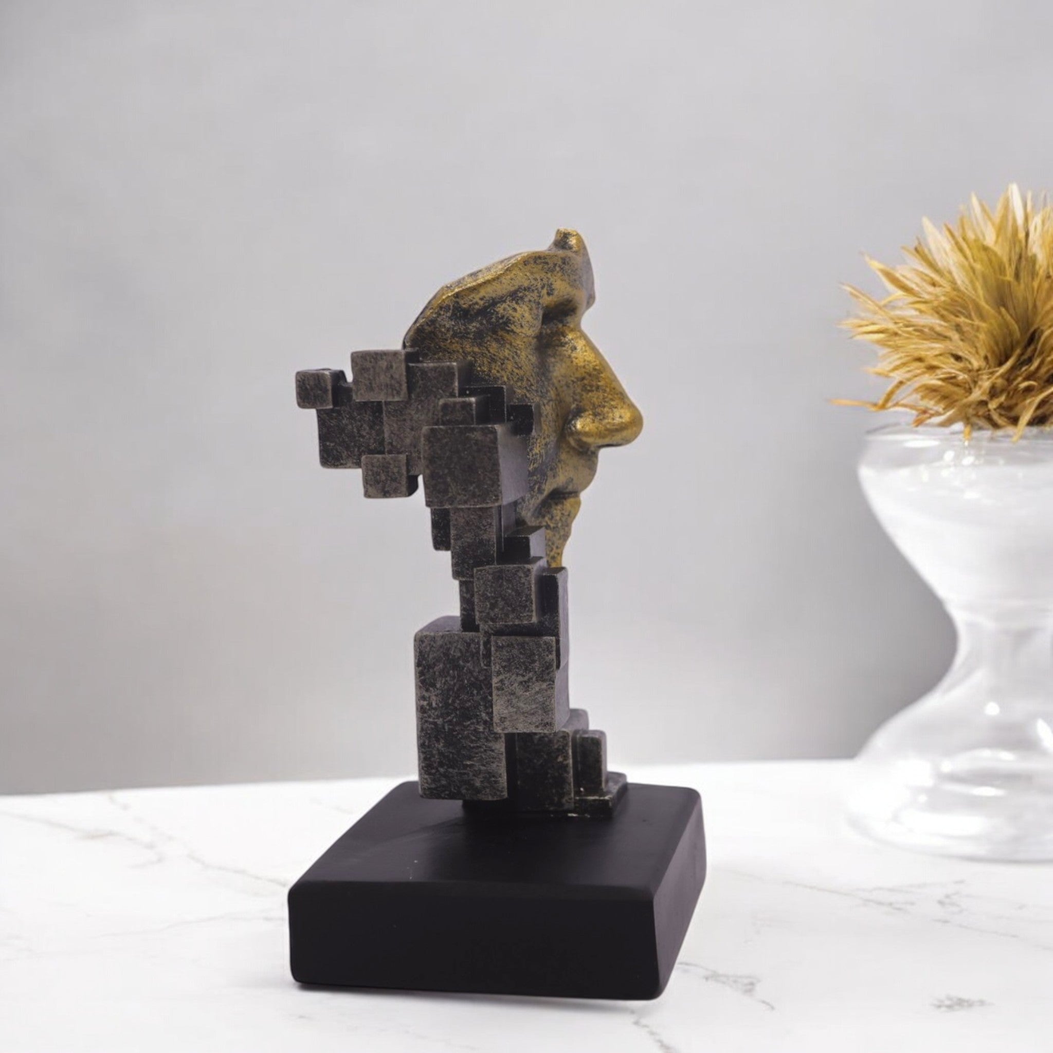 Modern Geometric Head | Contemporary Gold Art | Divine Dekor